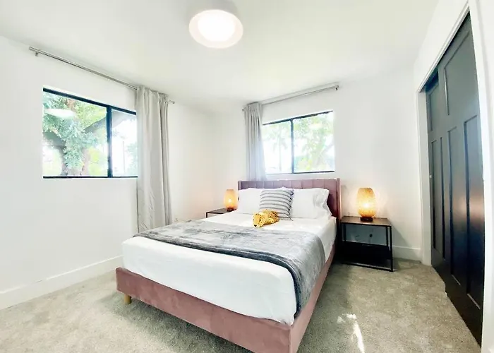Newly Remodeled Beauty In *