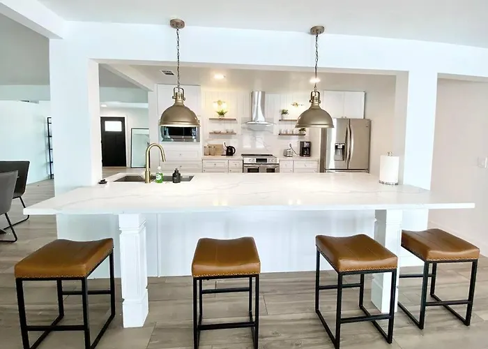 Newly Remodeled Beauty In Сasa de vacaciones Phoenix