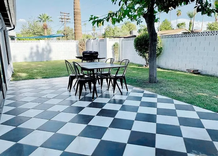 Newly Remodeled Beauty In Сasa de vacaciones Phoenix