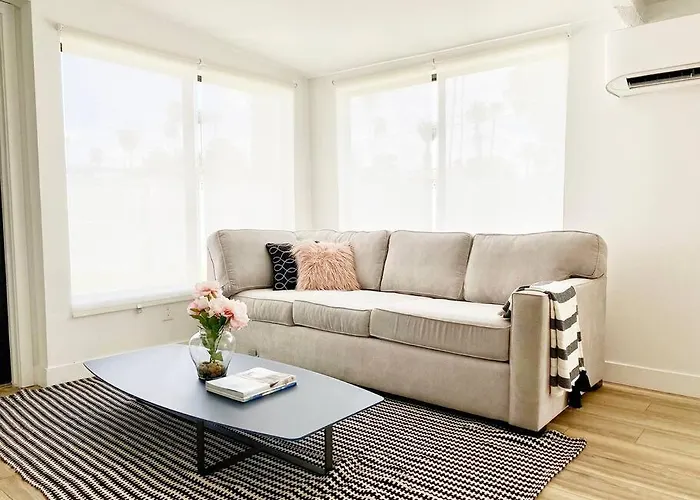 Newly Remodeled Beauty In