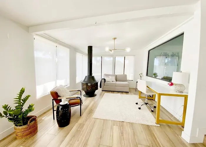 Newly Remodeled Beauty In * Phoenix